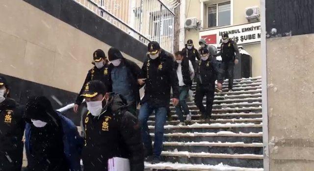 500 bin TL’lik vurgun yapan hırsızlar, polis ekiplerince yakalandı