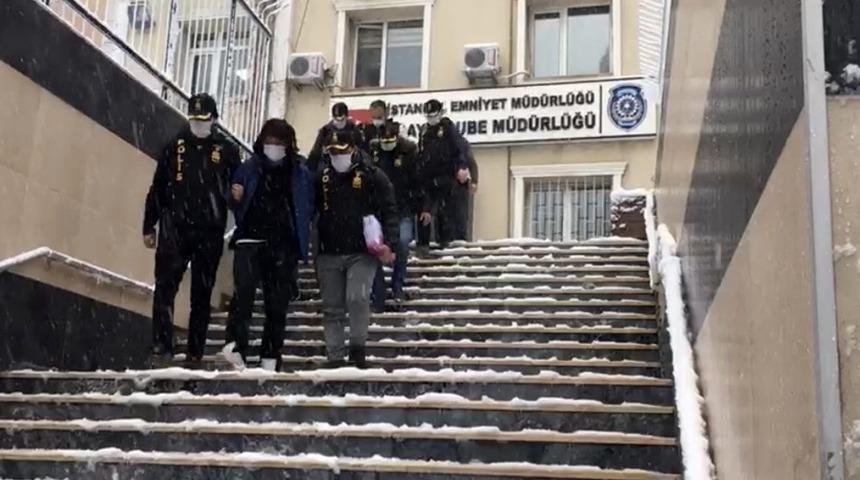 500 bin TL’lik vurgun yapan hırsızlar, polis ekiplerince yakalandı