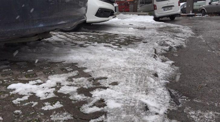 Ereğli’de buzlanma nedeniyle araçlar trafiğe çıkamadı G1