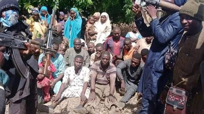 Nijerya’da yatılı okula silahlı baskın: Onlarca öğrenci kaçırıldı, 1 öğrenci öldü