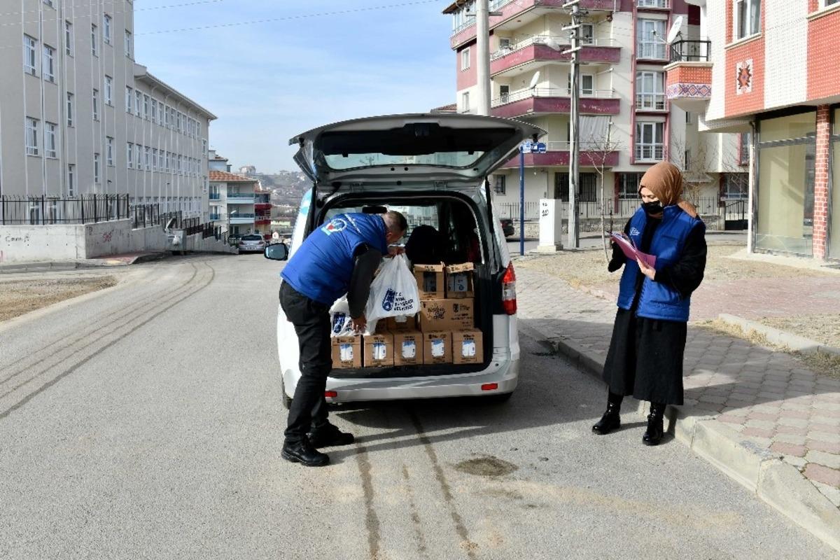 Ankara B&uuml;y&uuml;kşehir Belediyesi&rsquo;nden &ccedil;ocuklara s&uuml;t desteği