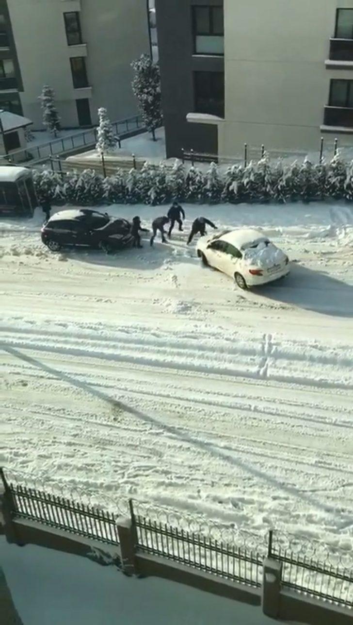 Bursa’da araçların buzlu yolla imtihanı G3