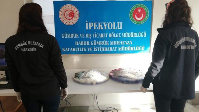 Gümrük Muhafaza Ekipleri Habur sınır kapısında 25 kilogram uyuşturucu ele geçirdi