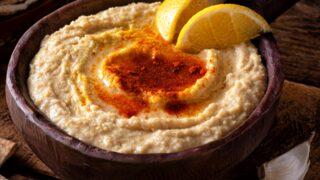 Ağızlara layık humus tarifi! En önemli püf noktası içine nohut suyu koyulması! Nedeni ise...