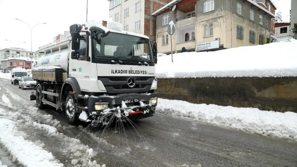 İlkadım&rsquo;da karla m&uuml;cadele