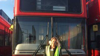 Çift katlı otobüs satın aldılar! Onu rüya gibi bir eve çevirdiler