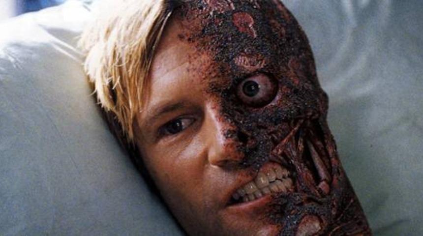 Aaron Eckhart, Başkan olmak için imzayı attı