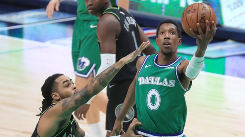 D'Angelo Russell, sahalardan en az bir ay uzak kalacak