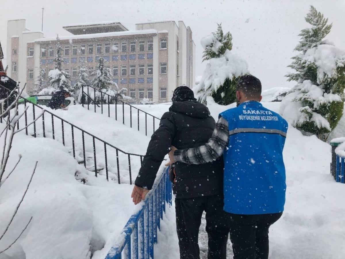 Yaşlıların ihtiya&ccedil;ları B&uuml;y&uuml;kşehir tarafından karşılanıyor