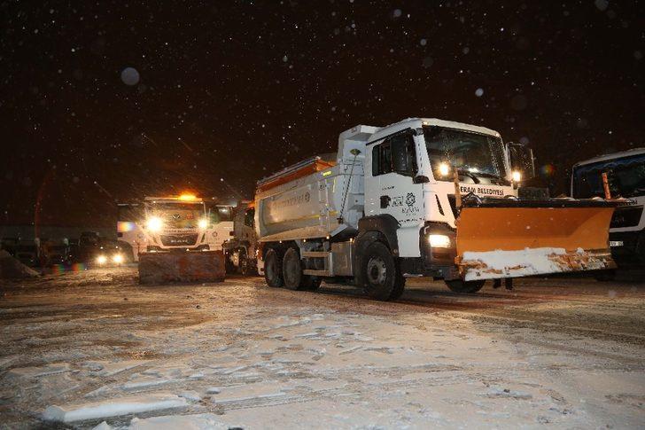 Başkan Kavuş, kar nöbetinde G3