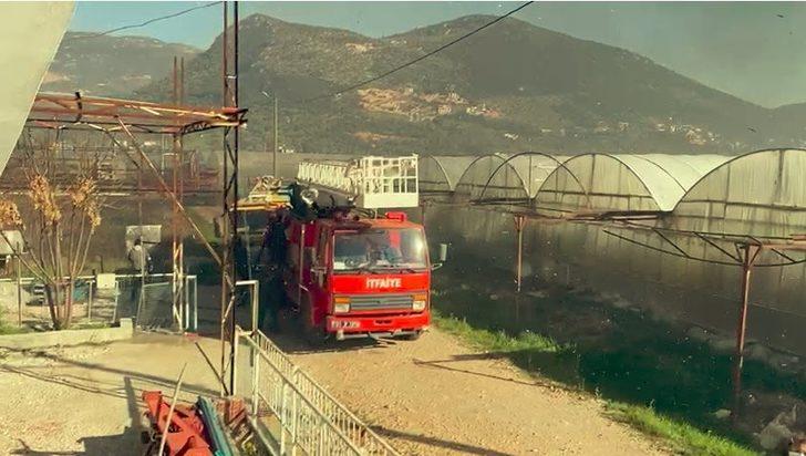 Antalya’da korkutan sazlık yangını G2