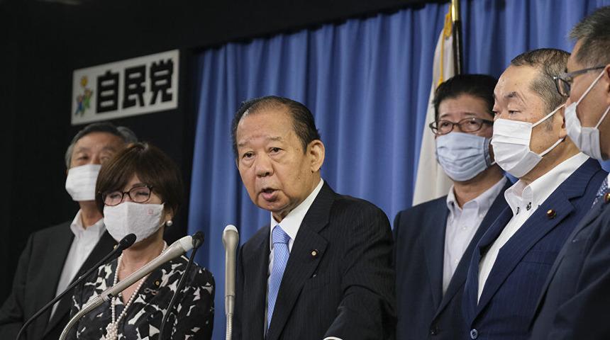 Cinsiyetçi açıklama: Kadınlar toplantılara katılsın ama konuşmasın!