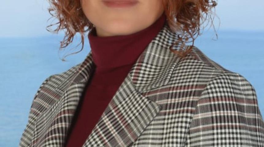 AK Parti Kuşadası Belediyesi meclis üyesi istifa etti