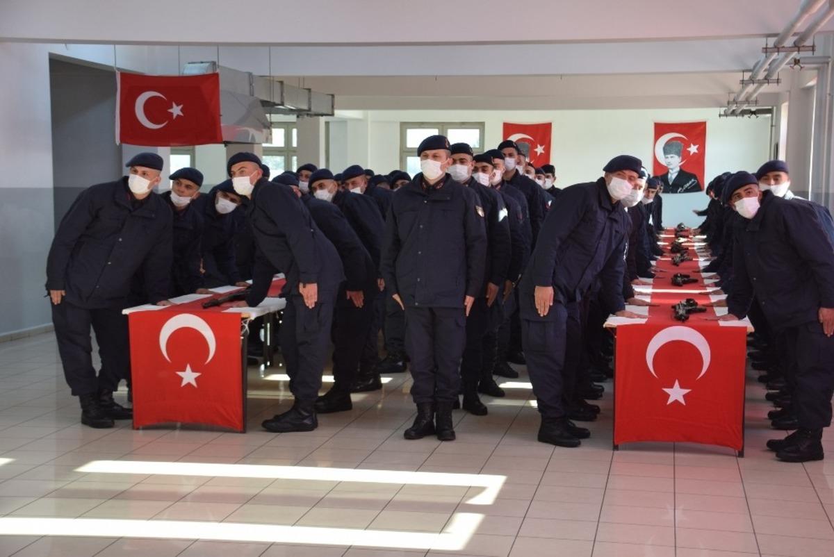 Aliağa&rsquo;da 85 asker yemin etti