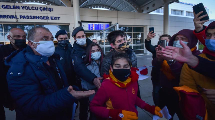 Galatasaray’a, Antalya'da coşkulu karşılama
