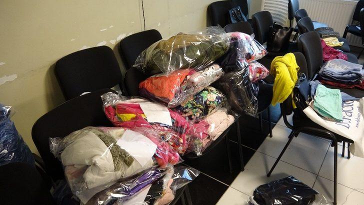 Suriyeli çocuklar için kıyafetler toplandı G1