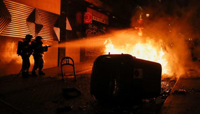 İspanya'da sokaklar yangın yerine döndü! Pablo Hasel'e destek gösterilerine polis müdahalesi