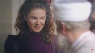 Kırmızı Oda'nın Boncuk'u Burcu Biricik, Camdaki Kız dizisinde başrol oynayacak!