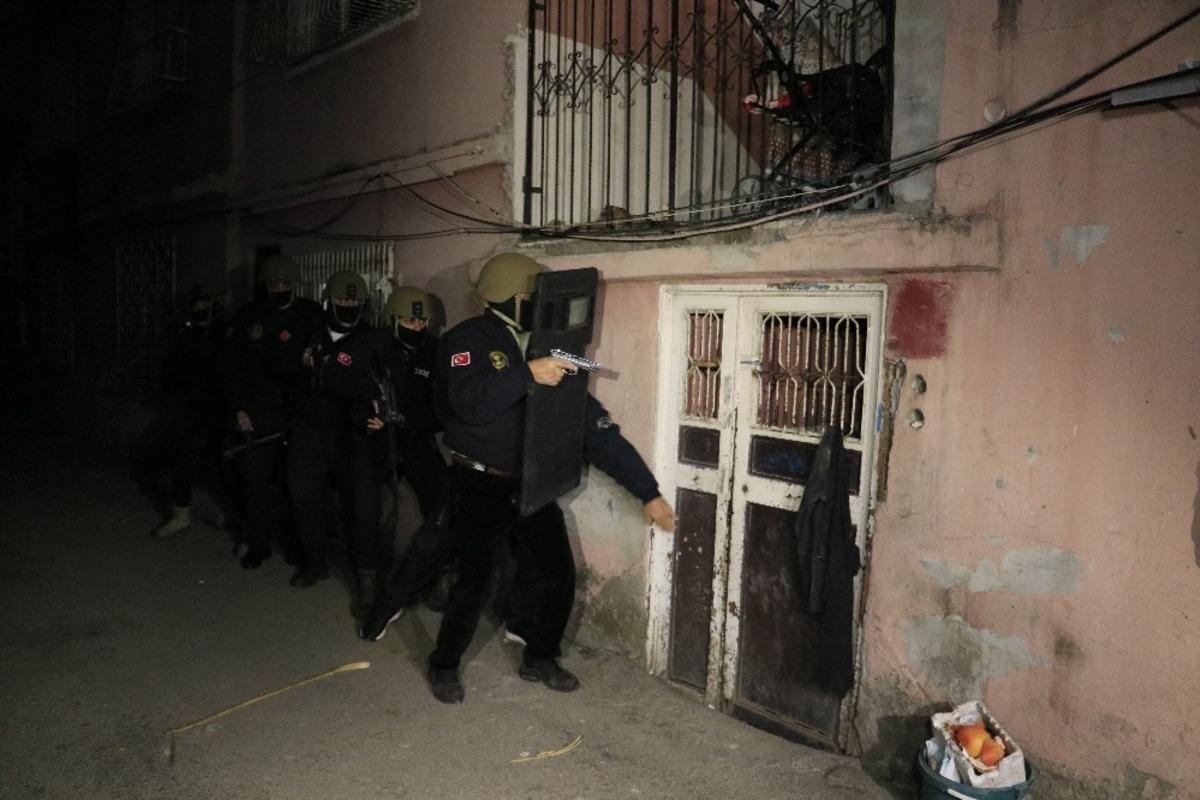 Adana&rsquo;da DEAŞ operasyonu: 9 g&ouml;zaltı kararı