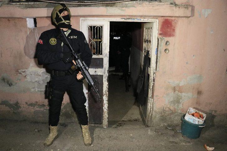 Adana’da DEAŞ operasyonu: 9 gözaltı kararı G4