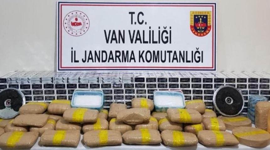 Başkale&rsquo;de 69 kilogram uyuşturucu ele ge&ccedil;irildi