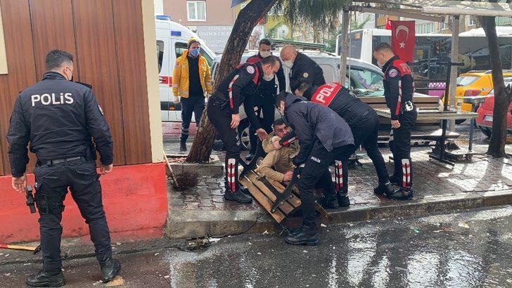 (Özel) Ortaköy’de aralarında husumet olan 2 kardeş sokak ortasında birbirini bıçakladı G5