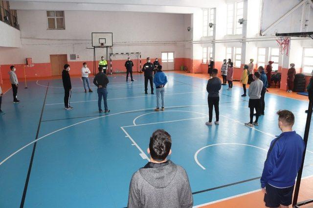 Polis adaylarına uygulamalı eğitim