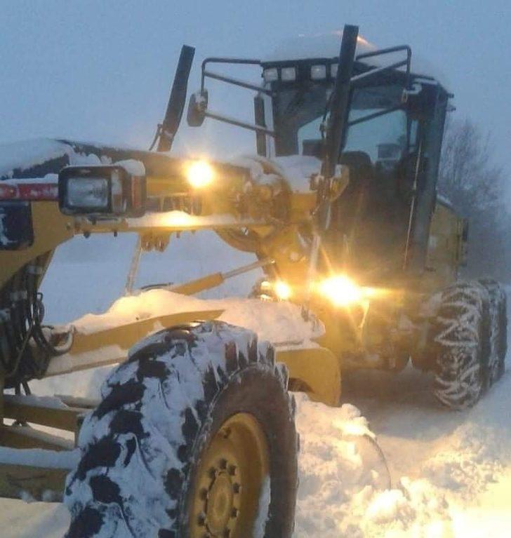 Bilecik’te kar yağışı nedeniyle 32 köy yolu ulaşıma kapandı G5