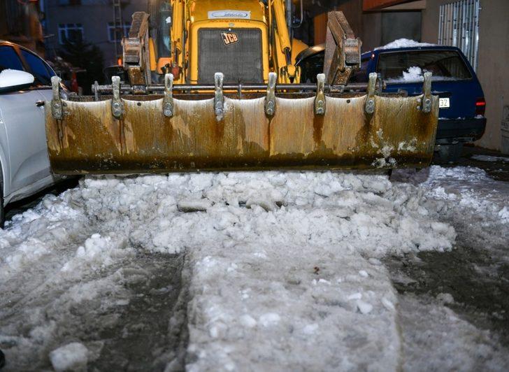Esenyurt’ta kışla mücadele ekipleri çalışmalarına devam ediyor G2