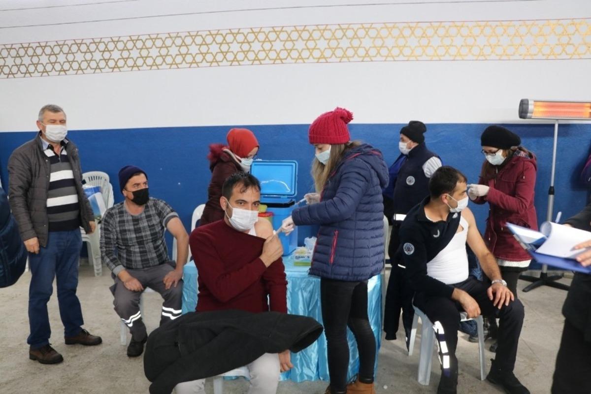 Risk altındaki belediye personeline aşı