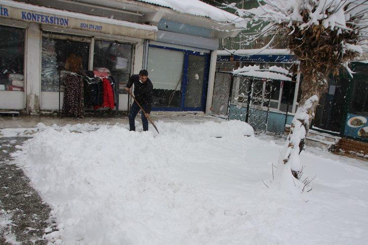 Varto’da 149 yerleşim yerinin yolu ulaşıma kapandı G2