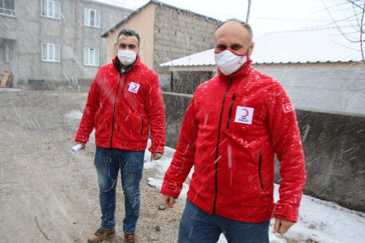 Kızılay&rsquo;dan anne ve kızına yardım eli