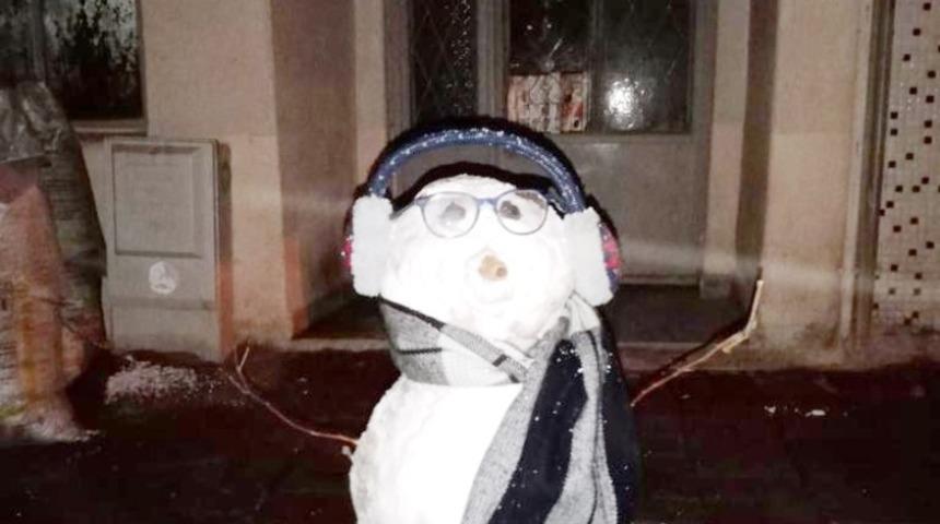 Erdek’te ilginç hırsızlık; kardan adamı çaldılar