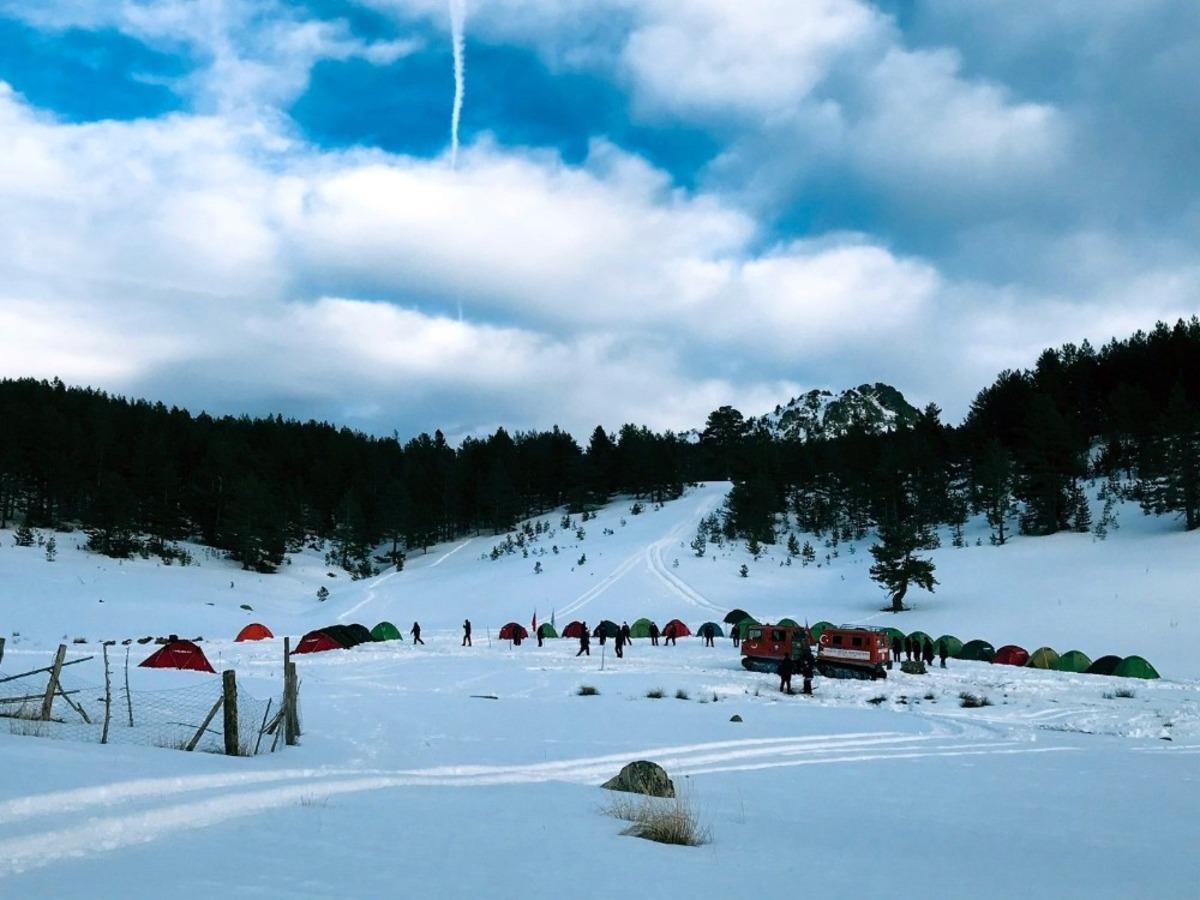 İzcilerin zorlu kursu