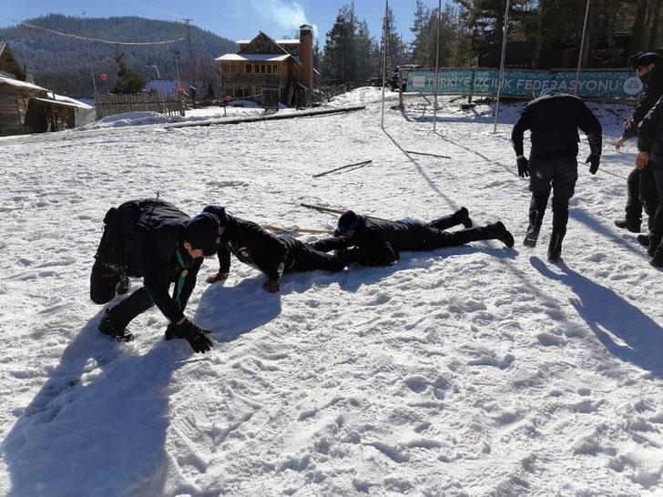 İzcilerin zorlu kursu G4