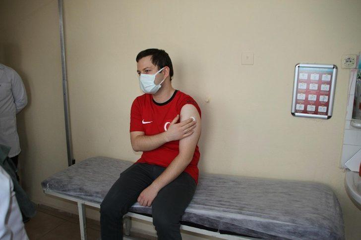 Kaymakam Demirer korona virüs aşısı oldu G2