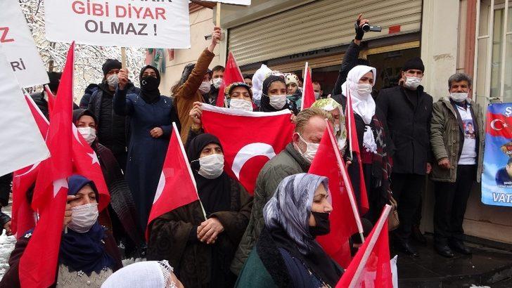 Askerlik hayali kuruyordu, 8 yaşında PKK’lılar tarafından dağa kaçırıldı G3