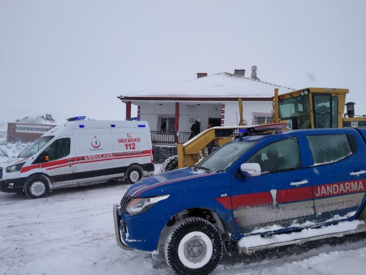 Aksaray&rsquo;da jandarmadan hayat kurtaran m&uuml;dahale