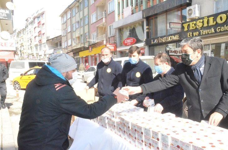 Kırıkkale Belediyesinden kandil simidi ikramı G4