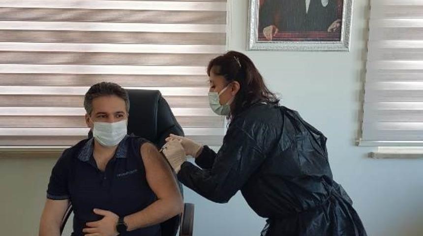 Kaymakam Taş&ccedil;ı, korona vir&uuml;s aşısı oldu