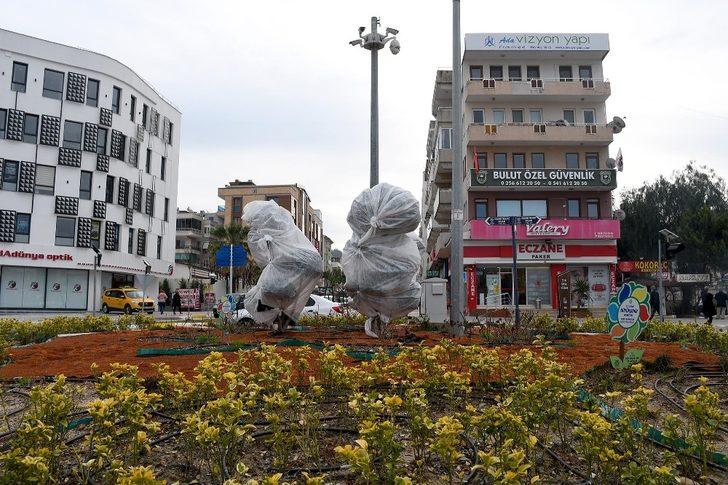 Ağaçları dona karşı elyafla korudular G4