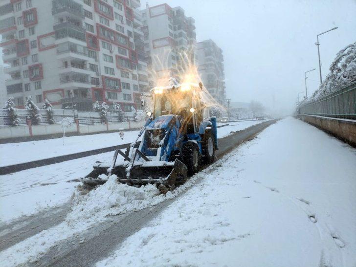 Yenişehir’de kar temizliği G3