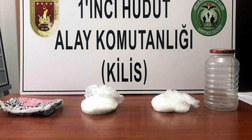 Sınırda 852 gram metamfetamin yakalandı