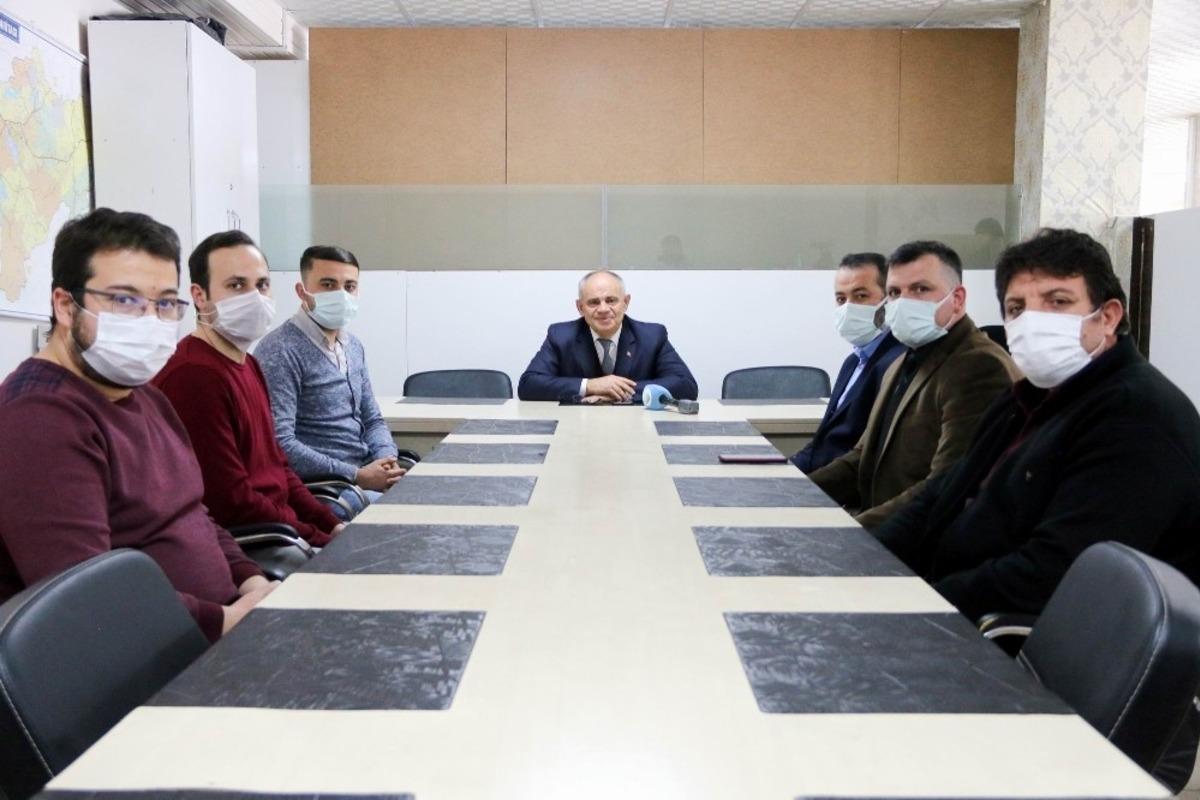 Başkan &Ouml;zt&uuml;rk belediye personelinin kandilini kutladı