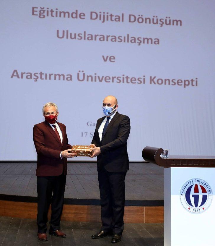 GAÜN’de eğitimde dijital dönüşüm konuşuldu G4