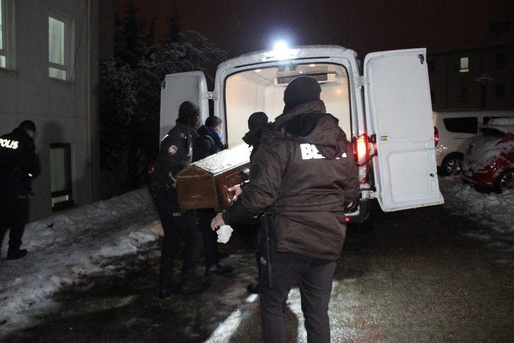 Sevgilisi tarafından öldürülen kadın defnedildi G2