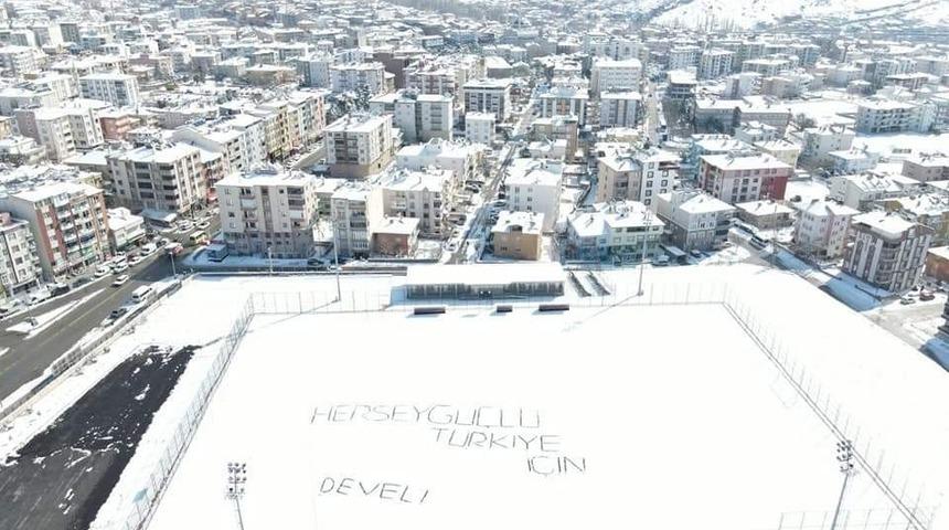 Stada &rsquo;Her şey g&uuml;&ccedil;l&uuml; T&uuml;rkiye i&ccedil;in&rsquo; yazdılar