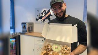 Türk gurbetçi küçük bir dükkanla başladı, Avrupa’da donut imparatoru oldu! 