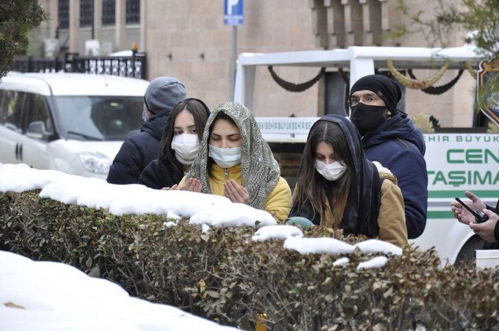 Anneye en acı sözlerle veda G3
