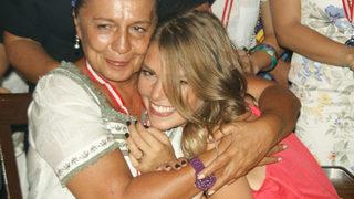 Kavak Yelleri'yle hafızalara kazınan Ayten Uncuoğlu da aşı oldu